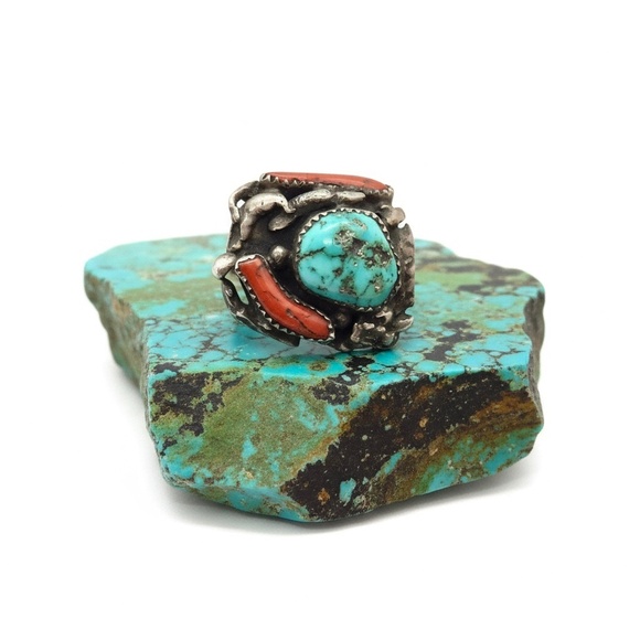 Sz 7, Vintage Ring, Turquoise Coral Sterling Silver Statement Ring - Picture 10 of 16